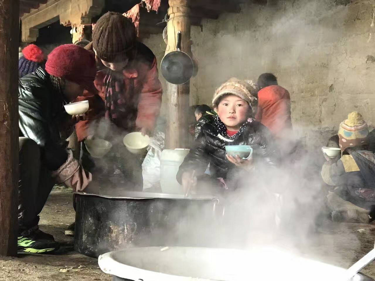 贵阳谢刚渔业资源开发有限公司公益回顾丨家国同欢月同圆 温暖满载甘孜州(图10)